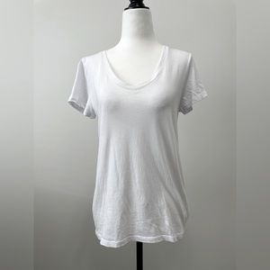 Gap Factory Favorite White Short Sleeve V Neck Tee Shirt- Size Medium